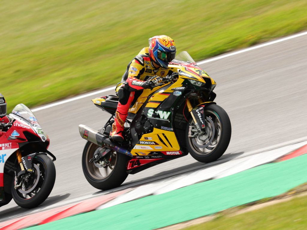 Round 06 British Superbike Championship

Brands Hatch

19-20-21 July 2024